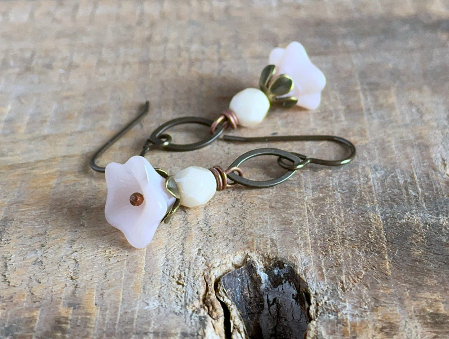 Nature Inspired Czech Glass Flower Earrings. Petite Floral Earrings. Ivory & Pink Earrings. Pastel Jewellery