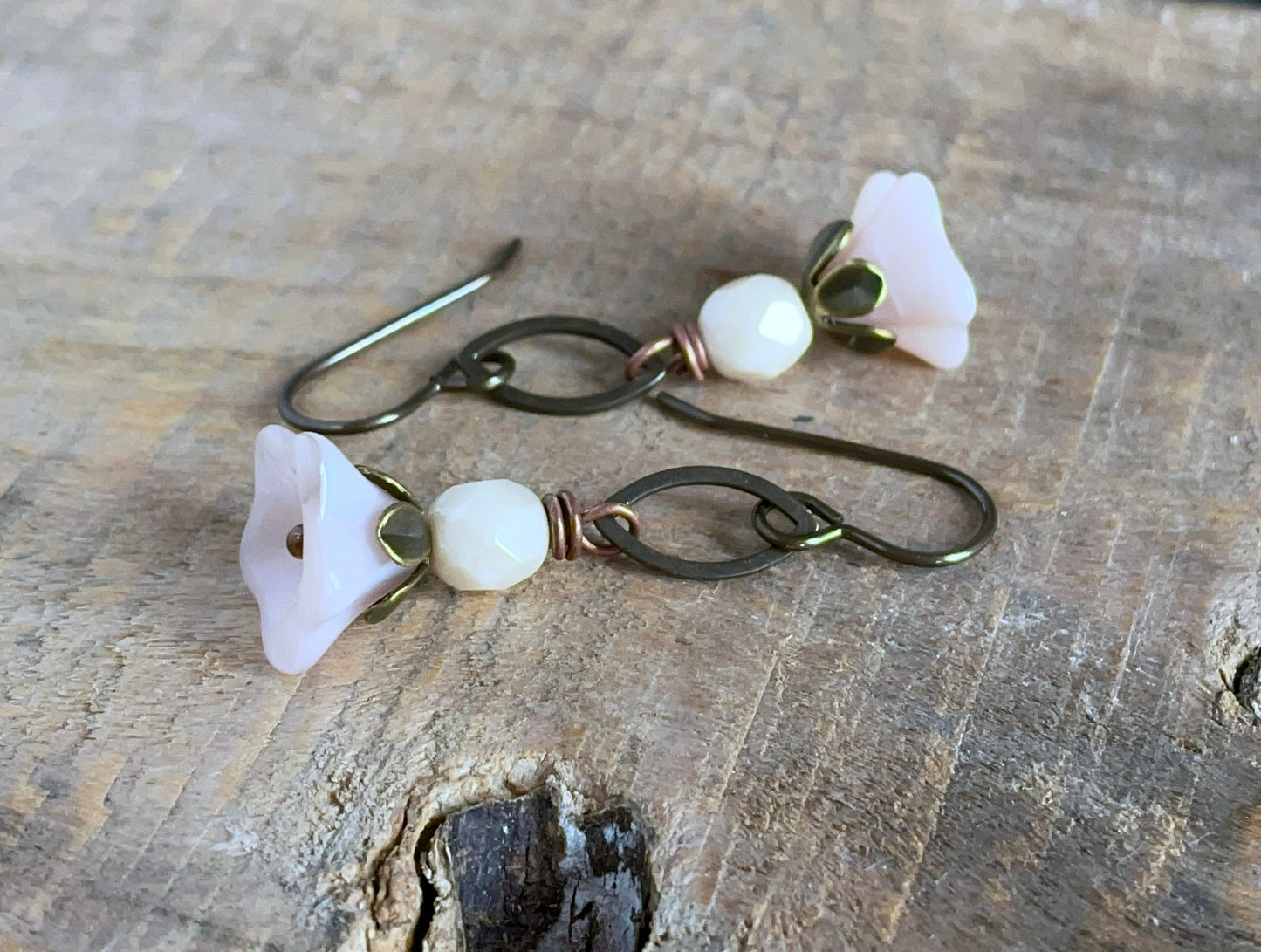 Nature Inspired Czech Glass Flower Earrings. Petite Floral Earrings. Ivory & Pink Earrings. Pastel Jewellery